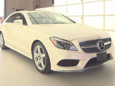 Used 2016 Mercedes-Benz CLS 400 4MATIC image 2