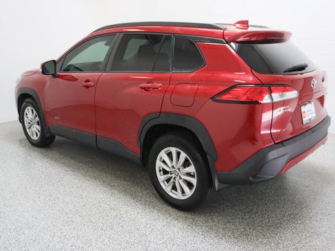 Certified 2022 Toyota Corolla Cross LE FWD image 9