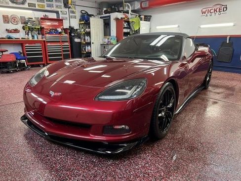 Used 2006 Chevrolet Corvette Convertible w/ Preferred Equipment Group RWD image 1