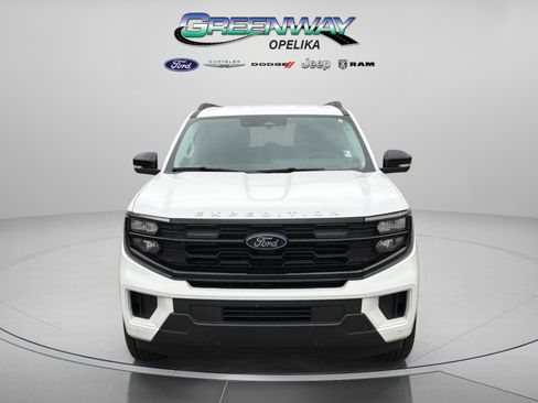 New 2026 Ford Expedition Active image 2