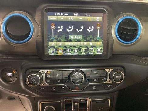 Used 2022 Jeep Wrangler Unlimited Sport AWD/4WD image 21