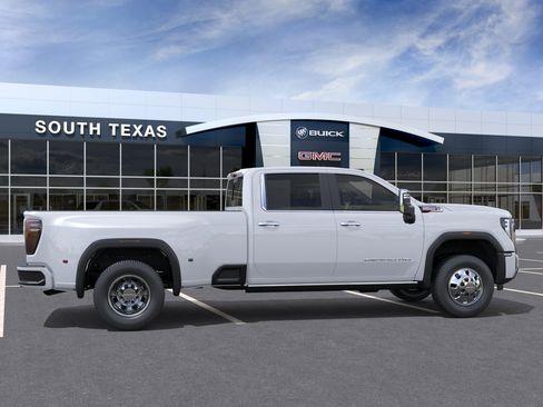 New 2026 GMC Sierra 3500 Denali w/ Denali Reserve Package AWD/4WD image 5