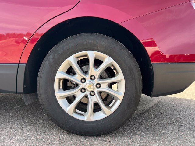 Used 2018 Chevrolet Equinox LT AWD/4WD image 14