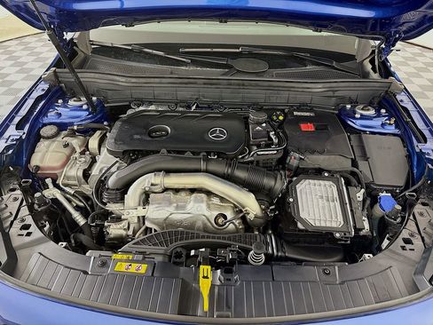 Used 2024 Mercedes-Benz GLB 250 4MATIC image 29