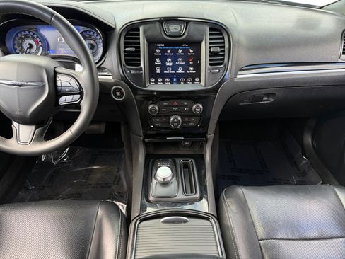 Used 2022 Chrysler 300 S w/ Comfort Group image 10