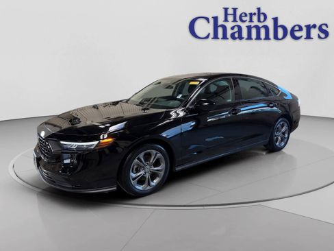 Used 2024 Honda Accord EX image 9