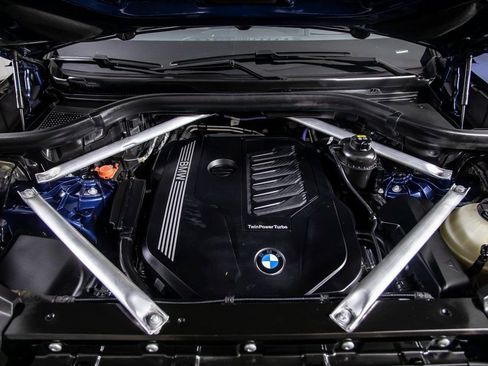 Used 2021 BMW X6 xDrive40i w/ M Sport Package image 45