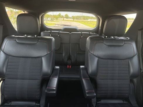 Used 2025 Ford Explorer ST-Line AWD/4WD image 36