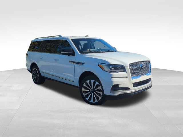 Used 2023 Lincoln Navigator L Reserve AWD/4WD image 15