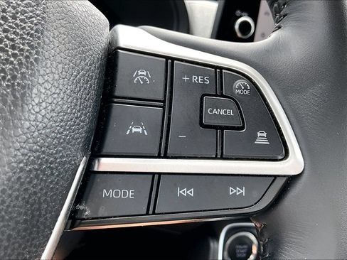 Used 2025 Toyota Grand Highlander AWD image 17