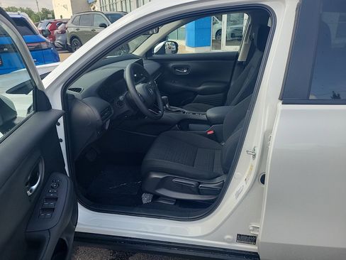 New 2026 Honda HR-V LX image 14