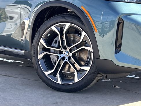New 2026 BMW X5 xDrive50e image 6