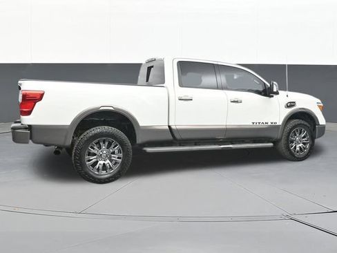 Used 2019 Nissan Titan Platinum Reserve w/ Platinum Utility Package AWD/4WD image 16