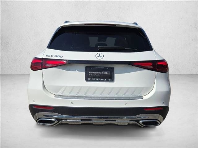 Used 2025 Mercedes-Benz GLC 300 image 7