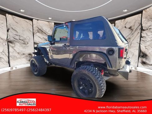 Used 2018 Jeep Wrangler Sport image 10