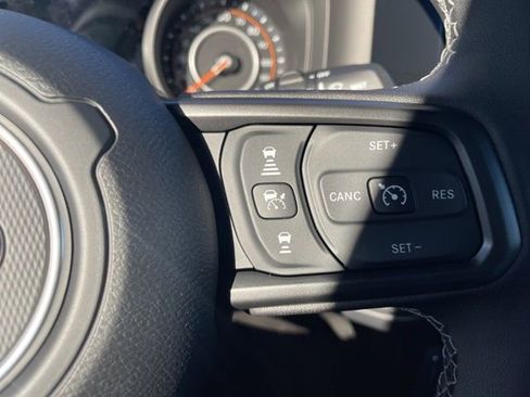 New 2026 Jeep Wrangler Rubicon w/ Technology Group image 21