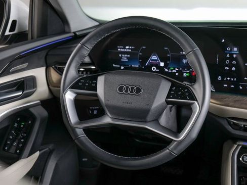 Certified 2025 Audi Q5 Premium Plus w/ Premium Plus image 14