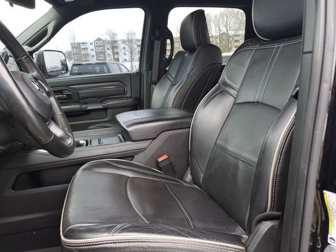 Used 2022 RAM 3500 Limited image 29