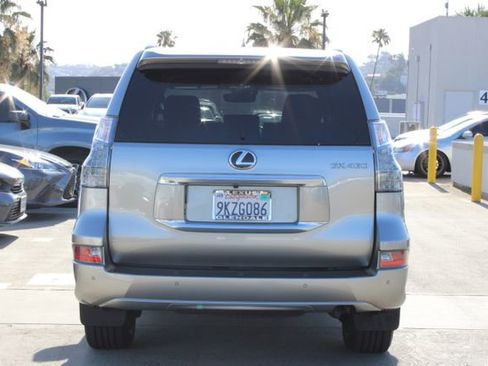Certified 2023 Lexus GX 460 Premium w/ Premium Package AWD/4WD image 21