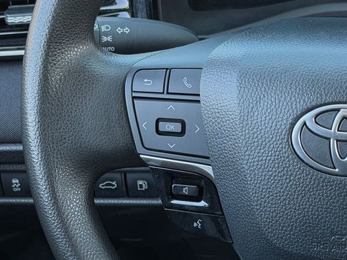 Used 2025 Toyota Camry LE FWD image 19