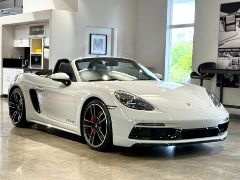 Used 2022 Porsche 718 Boxster GTS RWD image 2