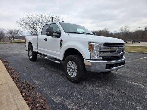 Used 2018 Ford F250 XLT image 5