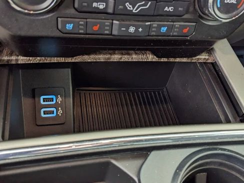 Used 2019 Ford F250 Lariat w/ Lariat Ultimate Package AWD/4WD image 30