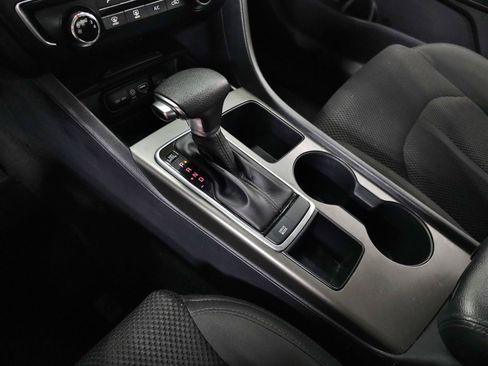 Used 2020 Kia Optima LX FWD image 25