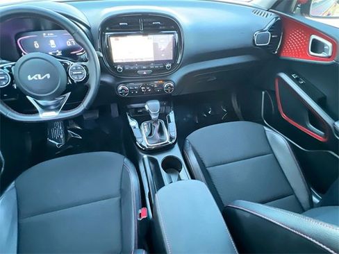 Used 2023 Kia Soul GT-Line image 23