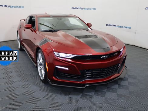 Certified 2022 Chevrolet Camaro SS w/ Design Package 2 RWD image 3