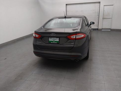 Used 2016 Ford Fusion SE FWD image 7