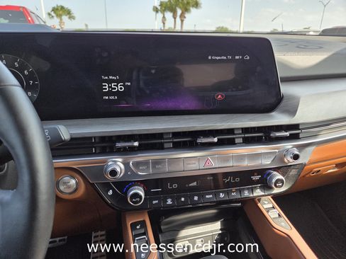 Used 2025 Kia Telluride SX X-Line AWD/4WD image 8