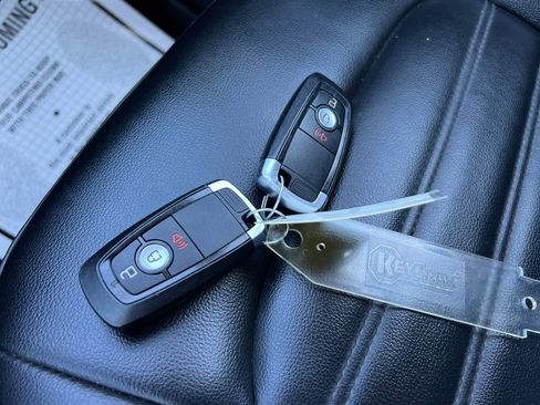 Used 2022 Ford Edge SEL w/ Class II Trailer Tow Package image 29