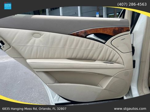 Used 2003 Mercedes-Benz E 320 Sedan image 10