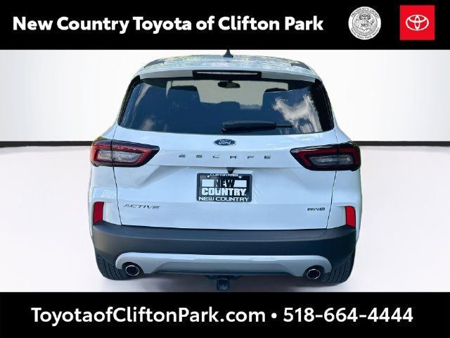 Used 2024 Ford Escape Active AWD/4WD image 6
