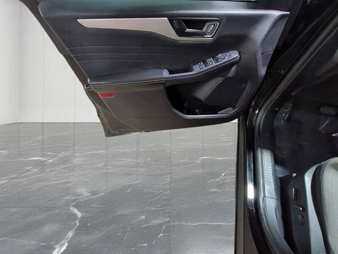 Used 2022 Ford Escape SE w/ Convenience Package image 13