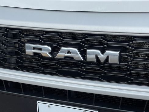 Used 2020 RAM ProMaster 2500 w/ Interior Convenience Group image 35