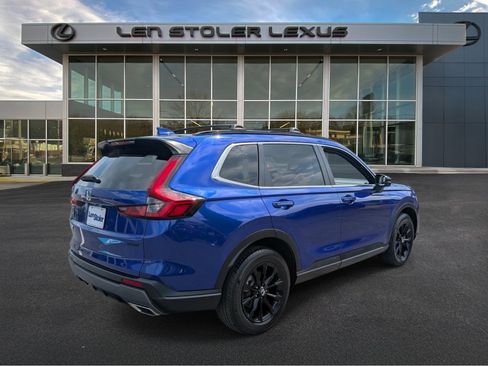 Used 2025 Honda CR-V Sport image 3