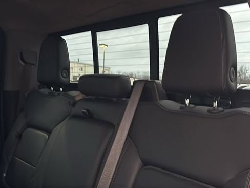 Used 2020 GMC Sierra 2500 SLT w/ SLT Premium Plus Package image 27