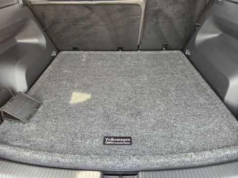 Used 2025 Volkswagen Atlas Cross Sport SEL R-Line image 36