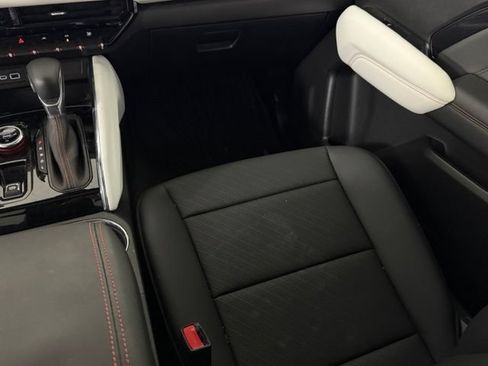 Used 2024 GMC Canyon AT4X AWD/4WD image 23