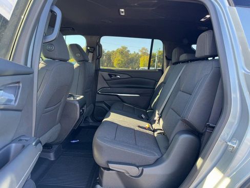New 2026 Chevrolet Traverse LT w/ LPO, Floor Liner Package image 7
