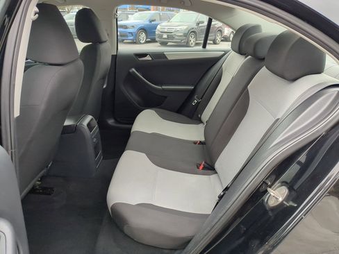 Used 2017 Volkswagen Jetta S image 26