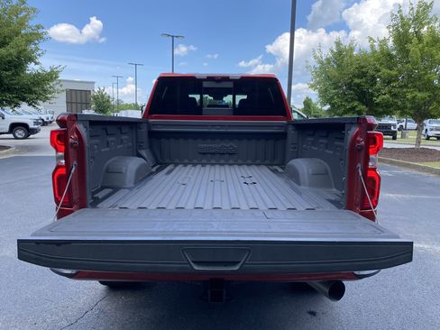 Used 2024 Chevrolet Silverado 2500 High Country w/ High Country Premium Package image 11