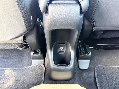 Used 2022 Honda HR-V EX image 25
