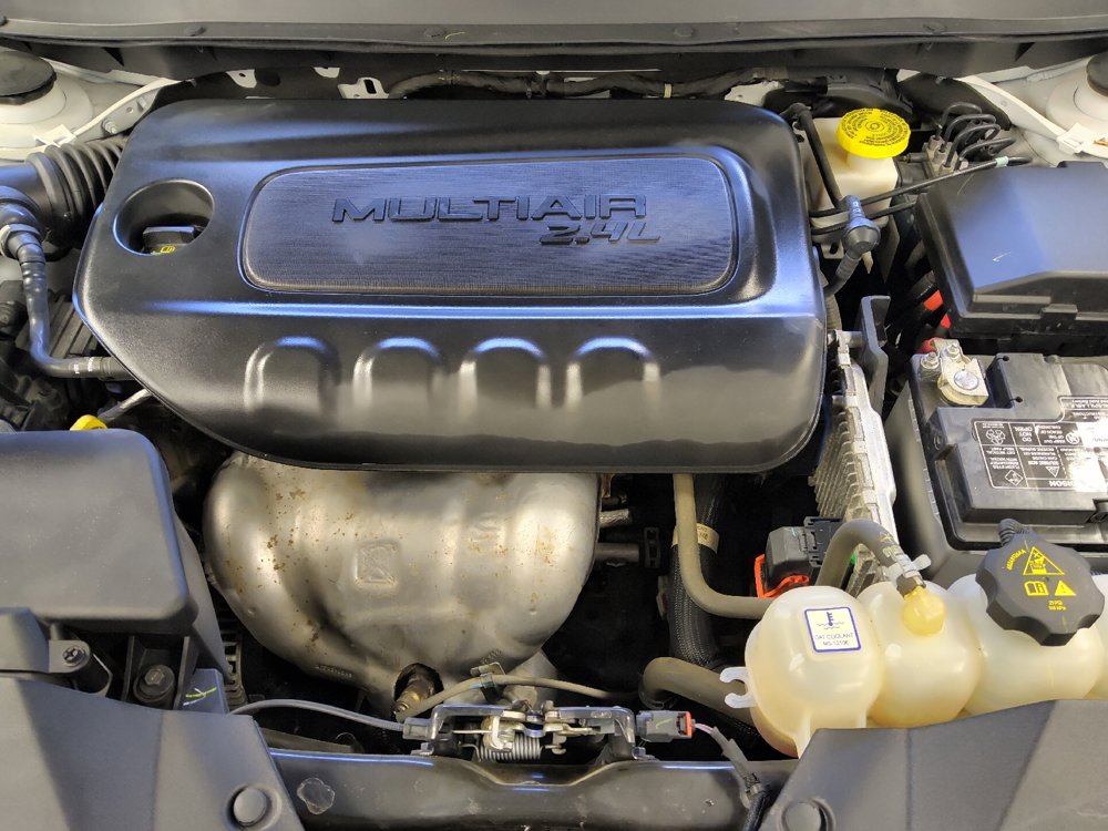 Used 2021 Jeep Cherokee Latitude Plus FWD image 30