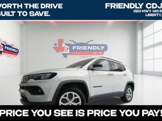 Used 2024 Jeep Compass Latitude AWD/4WD video 1