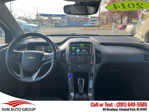 Used 2014 Chevrolet Volt w/ Enhanced Safety Package 2 FWD image 40