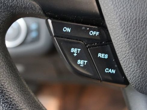 Used 2019 Ford Escape SE AWD/4WD image 17