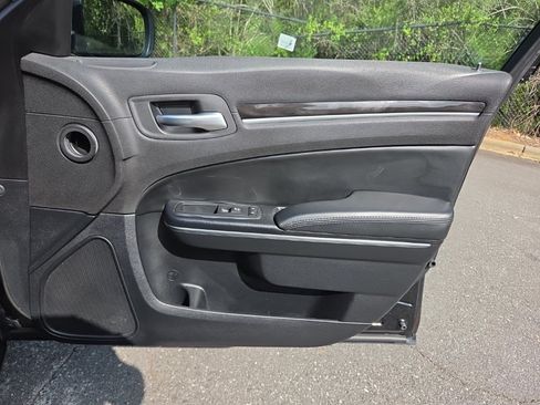 Used 2015 Chrysler 300 Limited RWD image 46